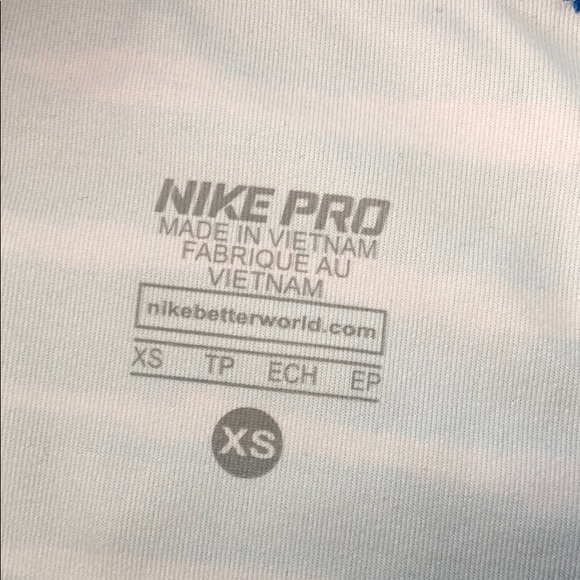 multicolor nike pro women’s shorts - Picture 8 of 8